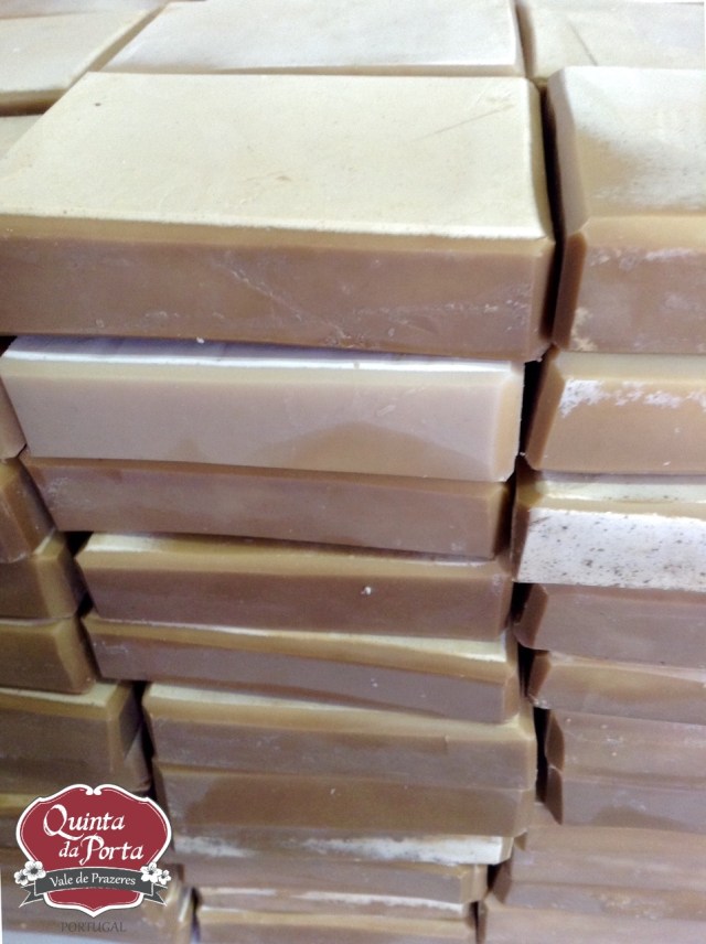 Sabão de cereja 15-04-02 logo